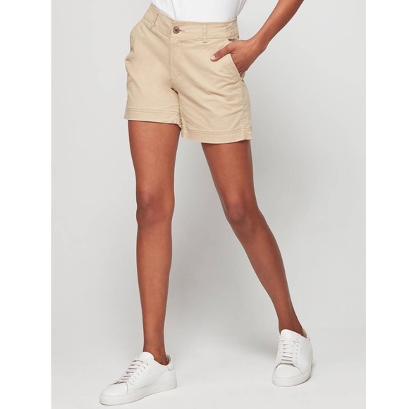 GAP Tan 5” Girlfriend Khaki Shorts - Picture 1 of 4